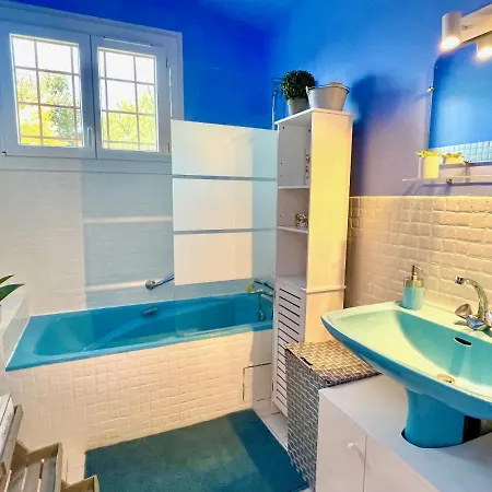 Teiva - 200m De La Βίλα *