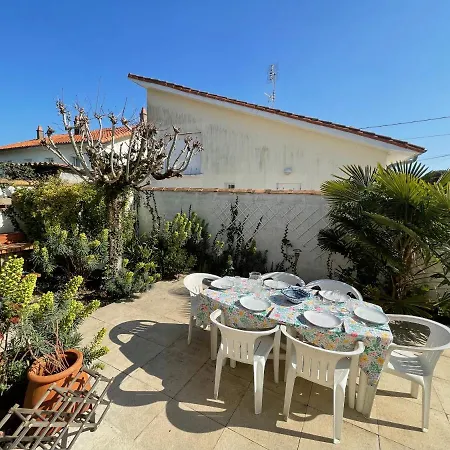 Teiva - 200m De La Ρουαγιάν